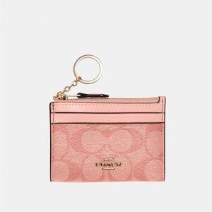 Coach Signature Canvas Card Holder *Pink*